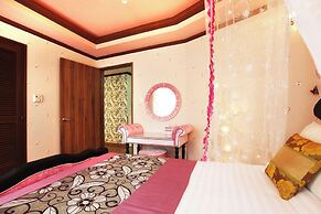 White Village Pension