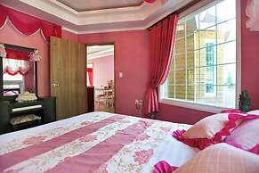 White Village Pension