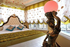 White Village Pension