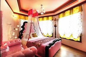 White Village Pension