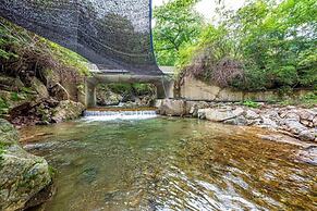 Vivaldi white house in vally