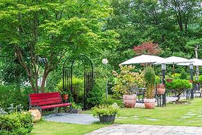 Vivaldi white house in vally