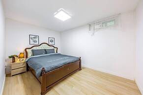 Vivaldi white house in vally