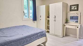 Vivaldi white house in vally