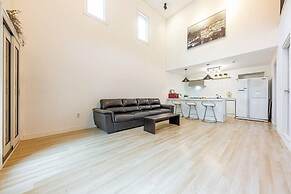 Vivaldi white house in vally