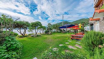 Way to Gonggogi Pension