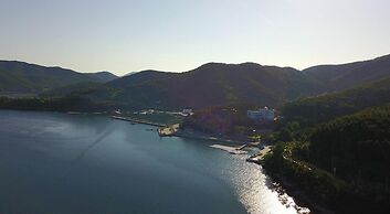 Beach castle hotel & resort