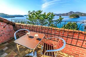 Beach castle hotel & resort