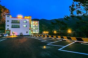 Beach castle hotel & resort