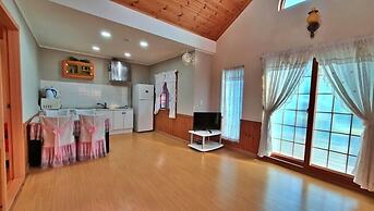 Castel on the hill pension