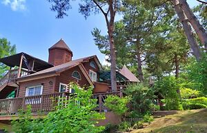 Castel on the hill pension