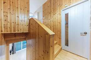 Blue Road Town Pension - Dalbit