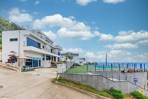 Hayanjip (Blue Road Town Pension