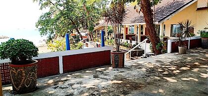 Bunga Ayu Seaside Resort