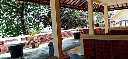 Bunga Ayu Seaside Resort