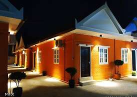 Sunrise Square Motel