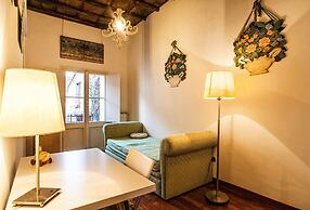 Clock Terrace House - FromHometoRome