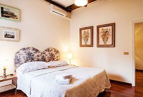 Clock Terrace House - FromHometoRome