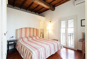 Clock Terrace House - FromHometoRome