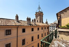 Clock Terrace House - FromHometoRome