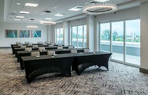 Hampton Inn & Suites Cape Canaveral Cruise Port