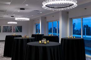 Hampton Inn & Suites Cape Canaveral Cruise Port