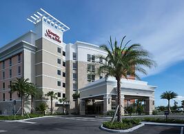 Hampton Inn & Suites Cape Canaveral Cruise Port