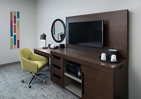 Hampton Inn & Suites Cape Canaveral Cruise Port