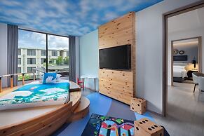 Four Points by Sheraton Phuket Patong Beach Resort