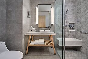 Four Points by Sheraton Phuket Patong Beach Resort