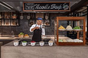 Four Points by Sheraton Phuket Patong Beach Resort