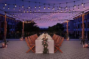 Four Points by Sheraton Phuket Patong Beach Resort