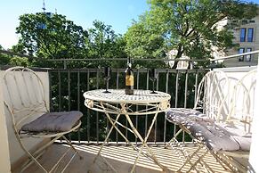 Warsaw Concierge Travellers Nest Wspolna