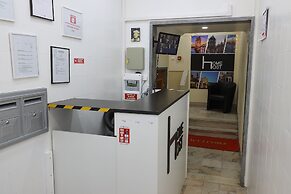 Lisbon Home Host - Hostel