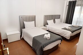 Lisbon Home Host - Hostel