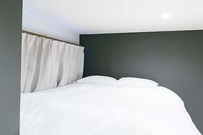 Black Gate Nippombashi