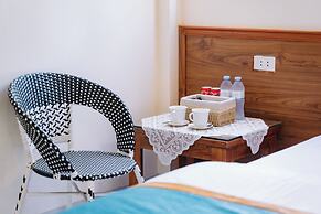 HG Hostel and Motobikes