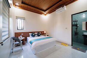 HG Hostel and Motobikes