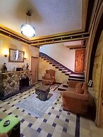 Castle Hotel - Hostel