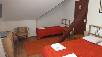 Conacul Bunicilor
