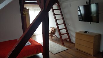 Conacul Bunicilor