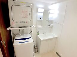 Luana Lea Karate Kaikan Mae