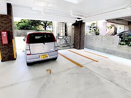 Luana Lea Karate Kaikan Mae