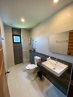 The Living Hotel SamutPrakan