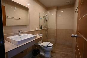 The Living Hotel SamutPrakan