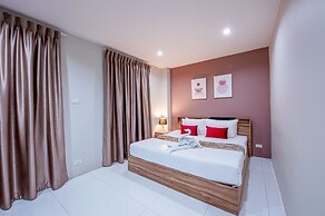 The Living Hotel SamutPrakan