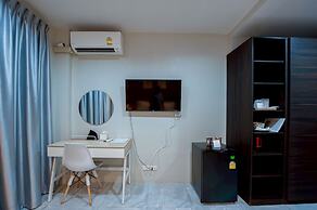 The Living Hotel SamutPrakan