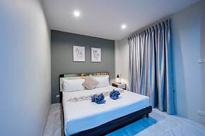 The Living Hotel SamutPrakan