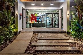 The Living Hotel SamutPrakan