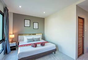 The Living Hotel SamutPrakan